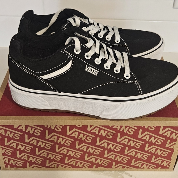 Vans Seldon Platform S Black Canvas Sneakers - Picture 3 of 4